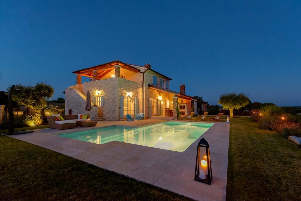 Sveti Lovreč Pazenatički Villa Rajski Dvori מראה חיצוני תמונה