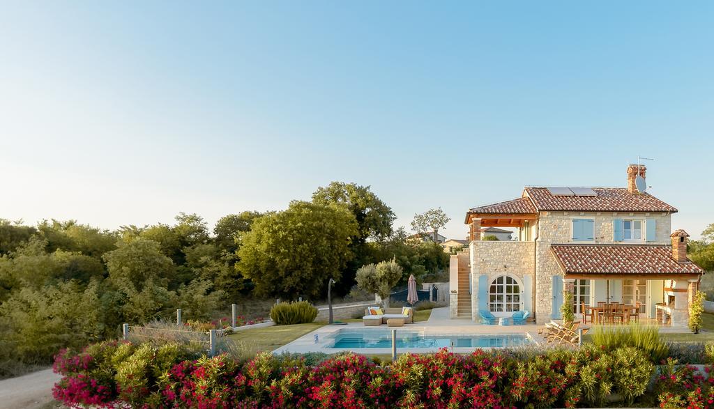 Sveti Lovreč Pazenatički Villa Rajski Dvori מראה חיצוני תמונה