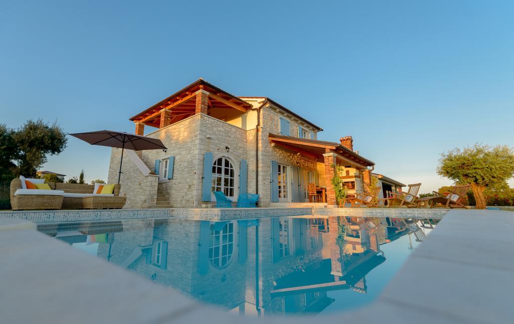Sveti Lovreč Pazenatički Villa Rajski Dvori מראה חיצוני תמונה